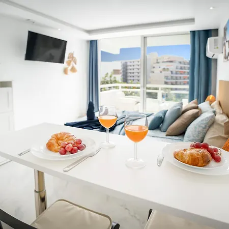 Amazing With Pool View Ponderosa 322 Appartamento